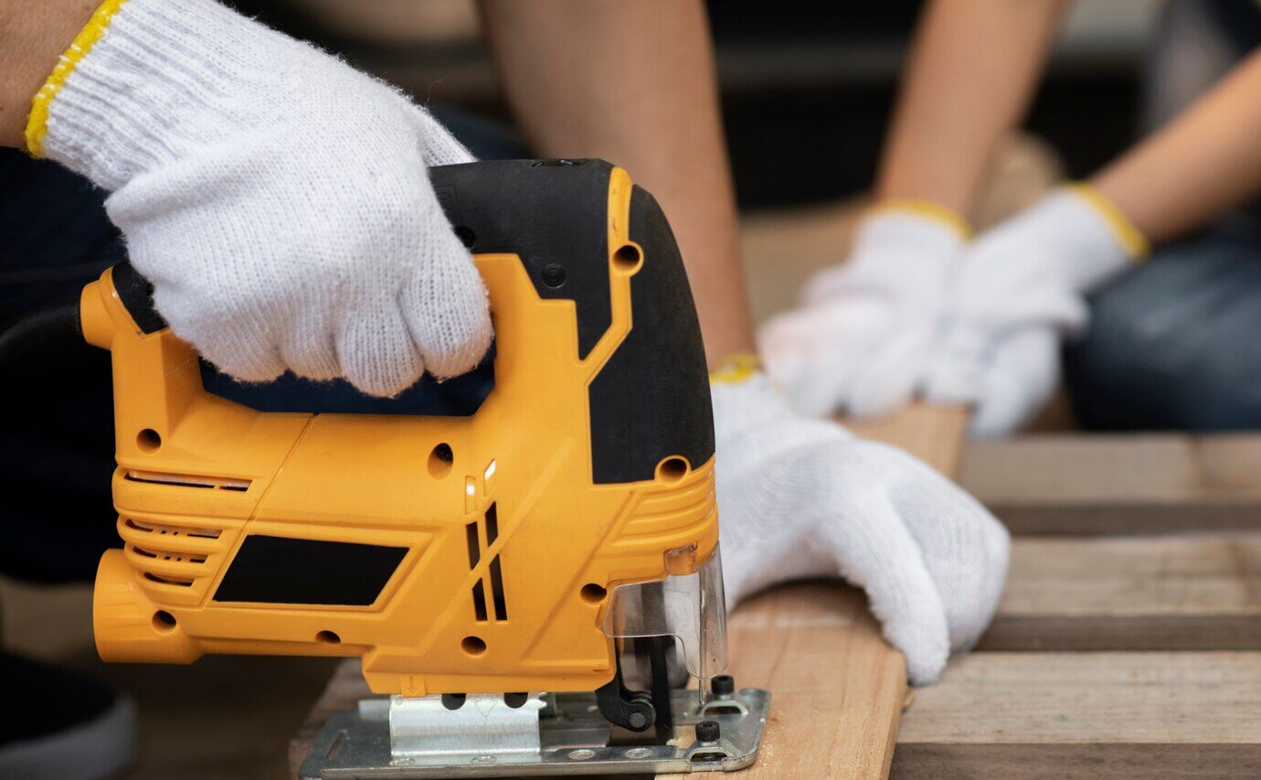 Máy bắn đinh Dewalt